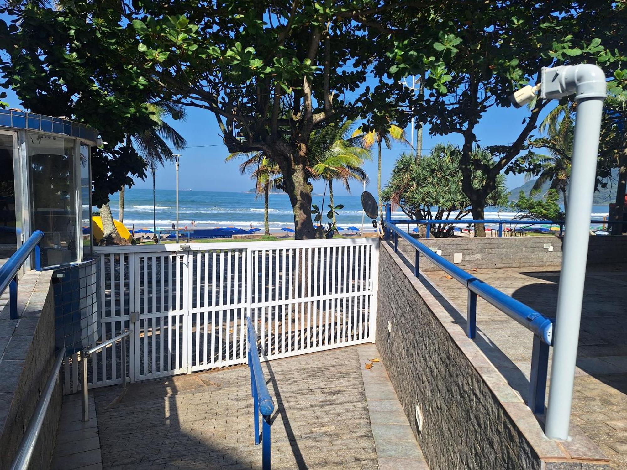 Duplex Pe Na Areia, Praia Do Tombo - Guaruja/Sp. ภายนอก รูปภาพ